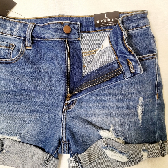 LARGE Cuffed Distressed Denim Blue Jean Shorts NEW - Picture 3 of 8
